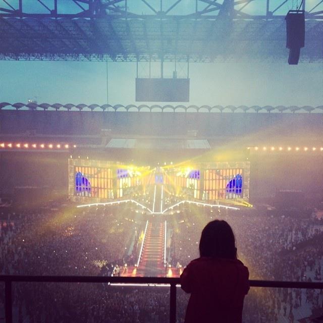 La nebbia prima del concerto a San Siro dei One Direction