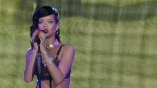 Rihanna Tour 2012 - reggiseno