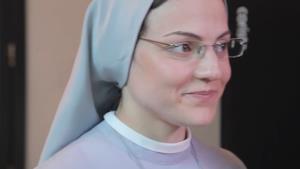 Suor Cristina in studio di registrazione