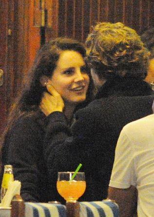 Ma soprattutto Lana che sorride?