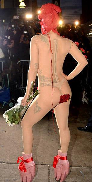 L'abito trasparente di Lady Gaga 