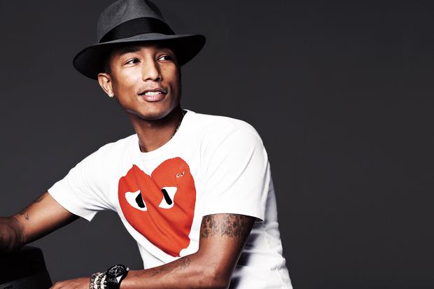 Pharrell Williams cappello e tshirt con cuore