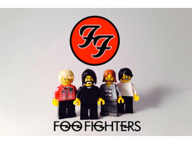 I Foo Fighters riprodotti con i Lego