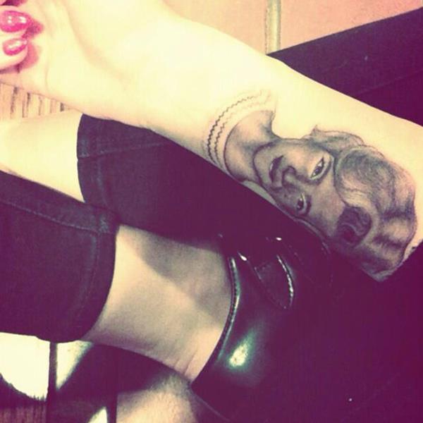 Tatuaggio nonna di Miley Cyrus