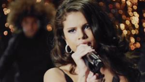 Selena Gomez nel videoclip di Same Old Love