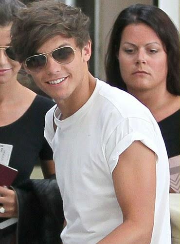 Louis Tomlinson Lookbook - 63