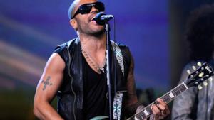 "Stand", Lenny Kravitz pubblica il nuovo singolo. Ascoltalo qui