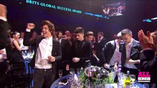 One Direction ai Brit Awards 2013, le foto