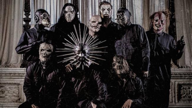 La band Slipknot con maschere che fanno paura