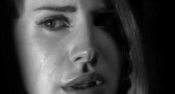Lana Del Rey in lacrime
