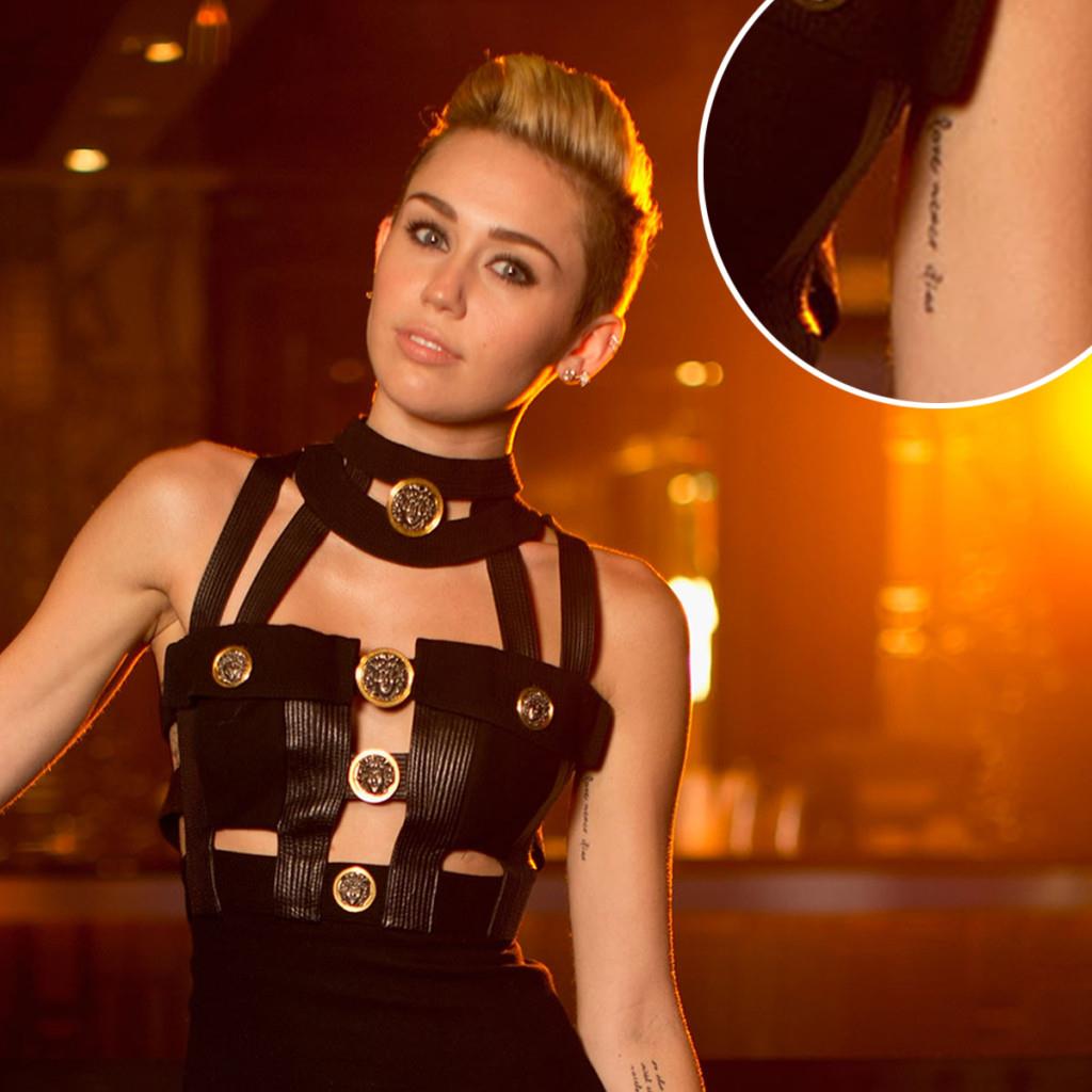 Tatuaggio scritta di Miley Cyrus