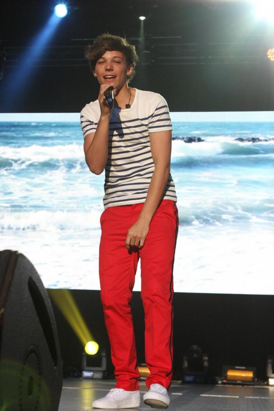 Louis Tomlinson Lookbook - 47