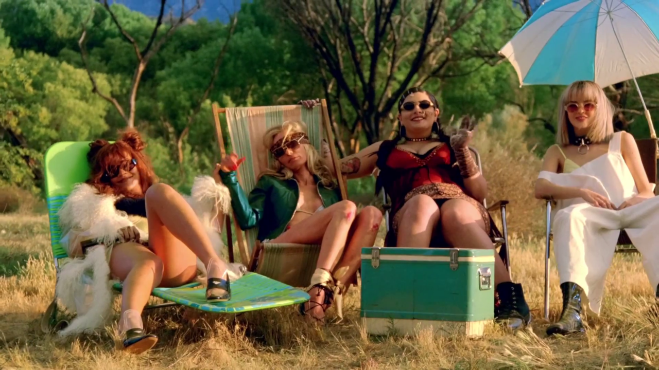 Rihanna e le amiche killer