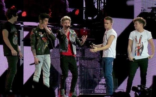 One Direction twitter pics - 74