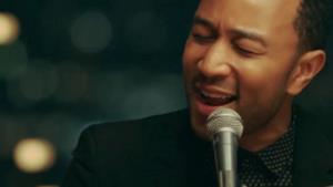 John Legend nel video di All of Me