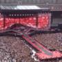 I Fan dei One Direction affollano il palco centrale