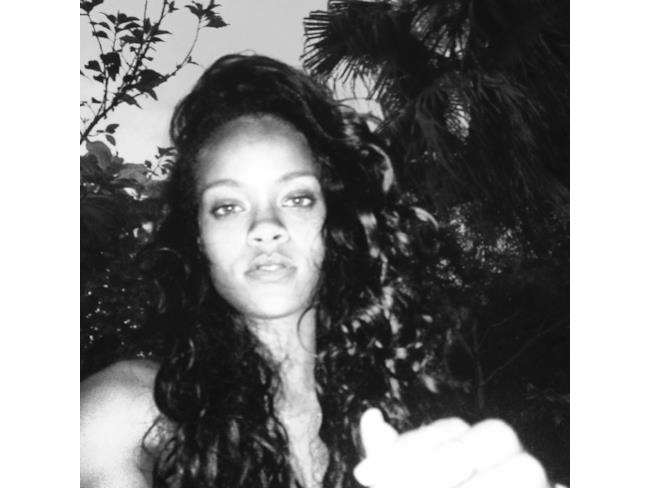 autoscatto di Rihanna in Brasile