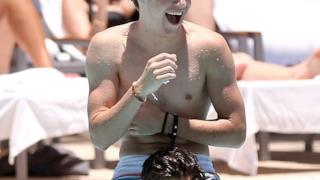 Harry e Niall in piscina a Miami - 9