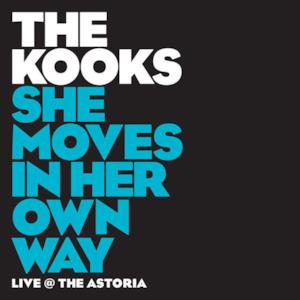 She Moves In Her Own Way - Single