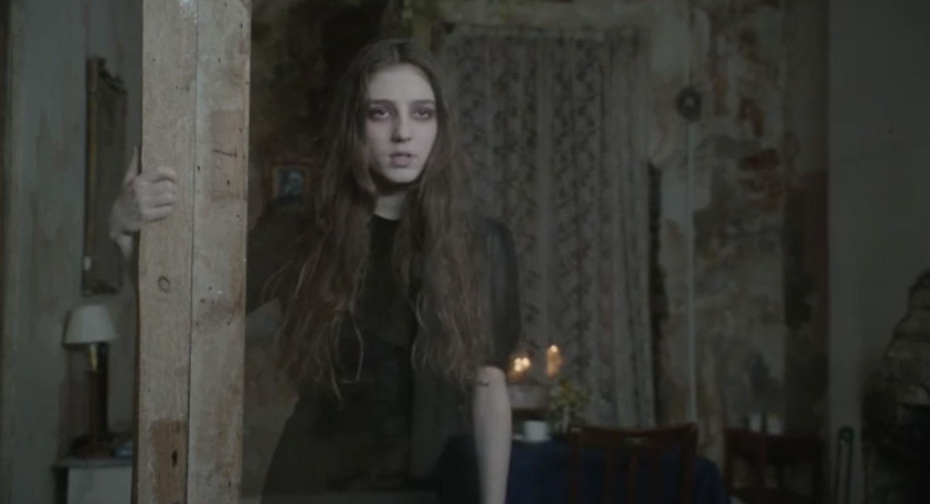 Il video di Birdy Words As Weapon