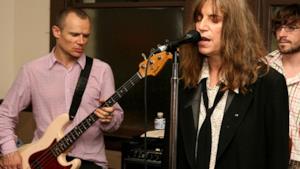 L'album solista di Flea con Patti Smith si scarica gratis: ecco Helen Burns