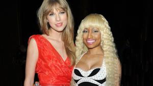 Taylor Swift e Nicki Minaj abbracciate