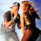 Beyoncé e Jay-Z in concerto insieme sorridono felici