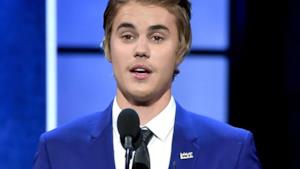 Justin Bieber, scuse ai fan nel Roast su Comedy Central: Vi ho deluso