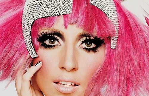 Lady Gaga capelli rosa