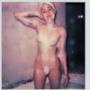 Miley Cyrus nuda nella vasca da bagno