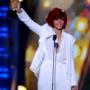 Rihanna vestita in bianco al Billboard Music Awards