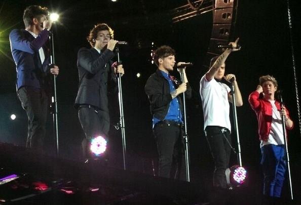 One Direction twitter pics - 63