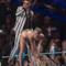 Miley Cyrus durante l'esibizione agli Mtv Awards