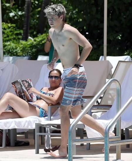 Harry e Niall in piscina a Miami - 2