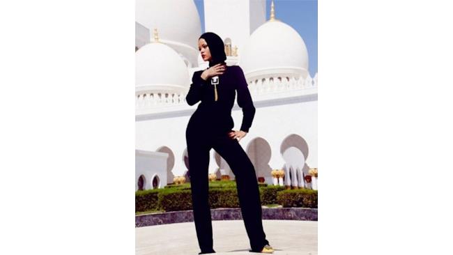 Rihanna moschea Abu Dhabi - 1