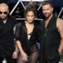 Jennifer Lopez , Ricky Martin e Wisin in una gabbia fatta di neon