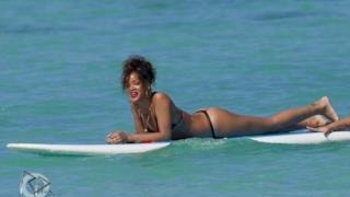 Rihanna naughty girl in Hawaii 2012