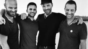 Chris Martin e gli altri membri dei Coldplay