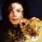Michael Jackson con cucciolo di leone