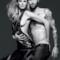 Adam Levine nudo per Vogue - 3