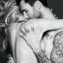 Adam Levine nudo per Vogue - 4
