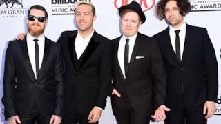 I Fall Out Boy in completo nero ai Billboard Music Awards 2015