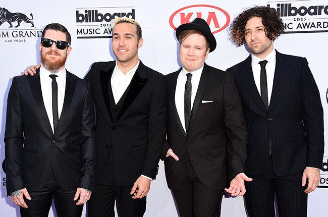 I Fall Out Boy in completo nero ai Billboard Music Awards 2015