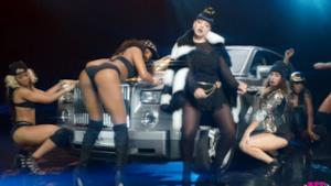 Lily Allen, Hard Out There: il video parodia di Robin Thicke e del twerking di Miley Cyrus