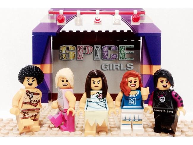 Le Spice Girls riprodotte con i Lego