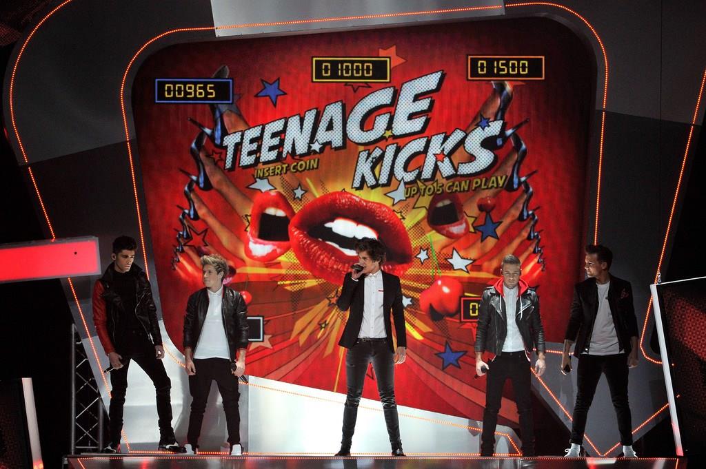 Louis Tomlinson Lookbook - 21