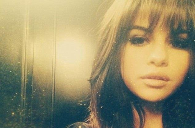 Selena Gomez nuovo taglio di capelli settembre 2014
