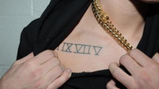 Tatuaggio della scapola destra di Justin Bieber
