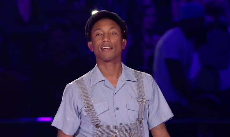 Pharrell Williams agli MTV EMA 2015