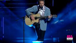 Beppe Fiorello canta a Sanremo 2013